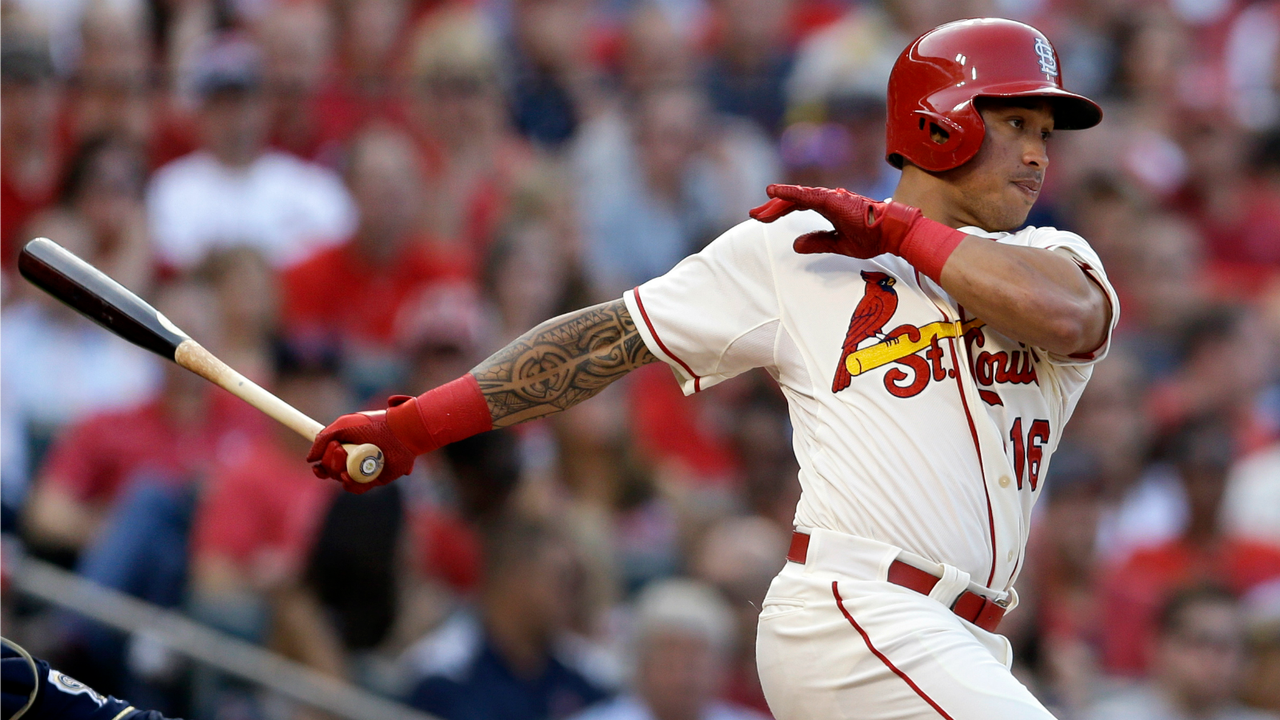 Wong busts out of slump to lead Cards past Brewers